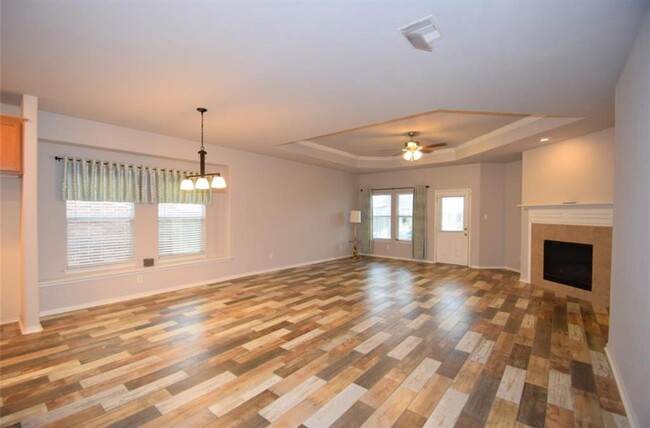 Building Photo - 10007 Blissfull Valley Ln
