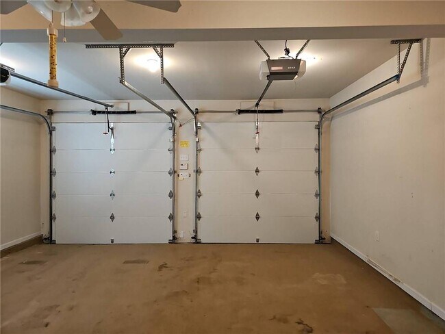 Building Photo - 304 Laurel Glen Crossing