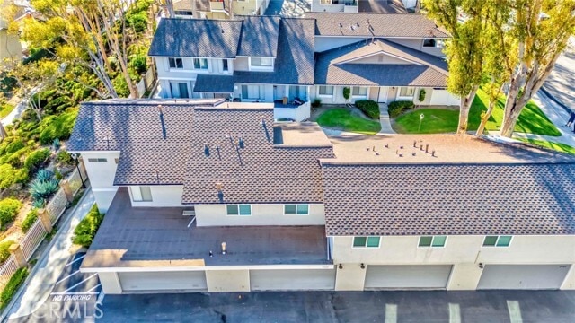 Building Photo - 2422 Coventry Cir