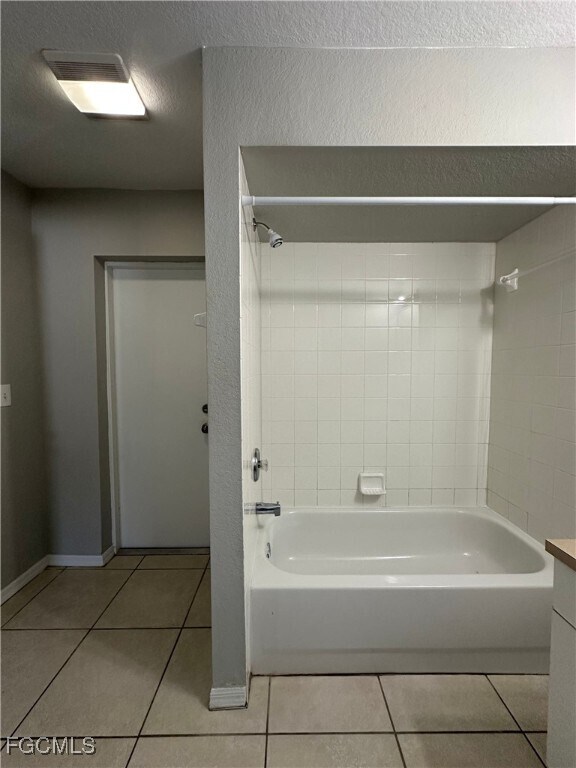 Building Photo - 1405 SW 10th St