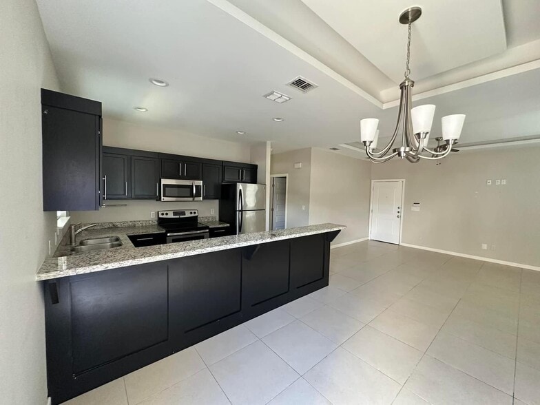 Building Photo - 3007 Javalina Ave