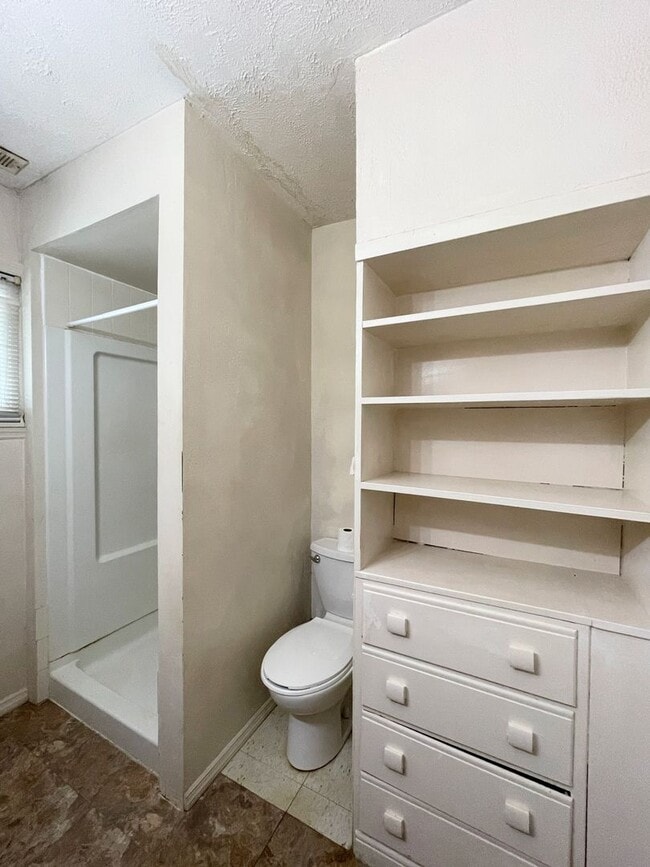 Building Photo - 3 Bed 2 Bath Home in Arlington