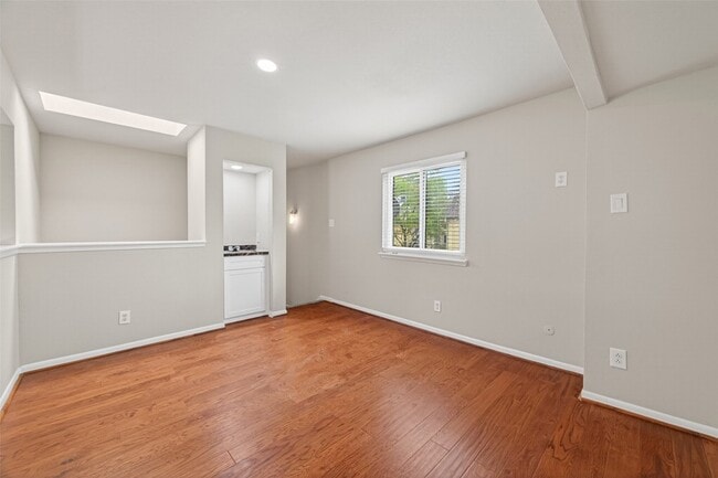 Building Photo - 1114 Augusta Dr