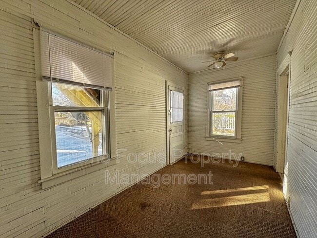 Building Photo - 432 Jefferson St