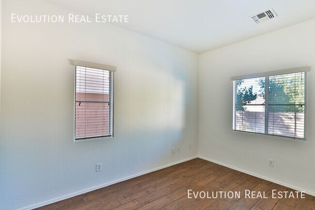 Building Photo - MOVE IN READY! 4 Bedroom Home in La Aldea