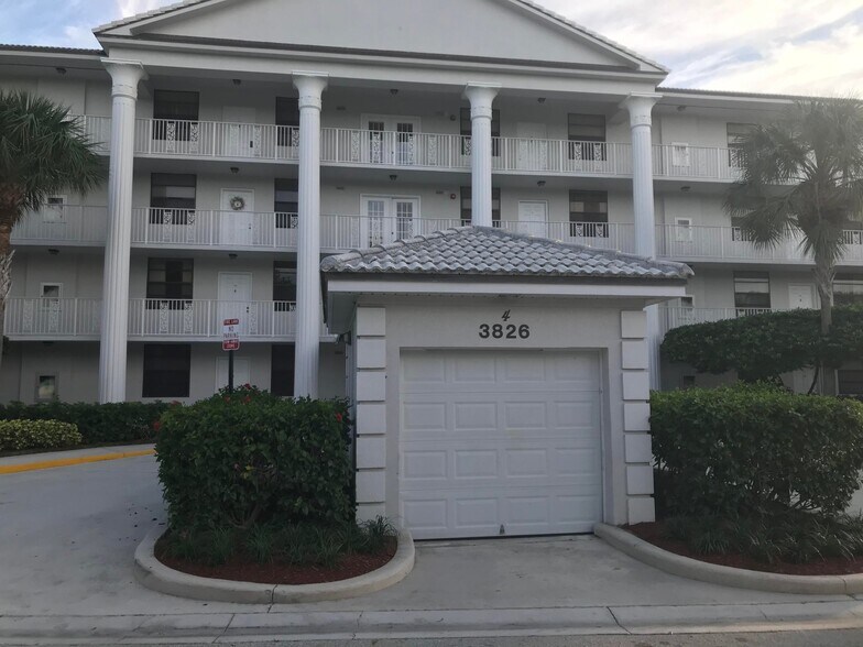 Primary Photo - 3826 Whitehall Dr
