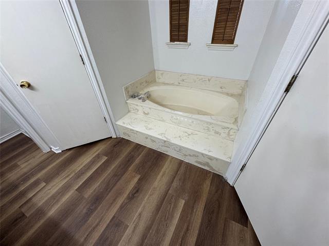 Building Photo - 706 Paintbrush Dr