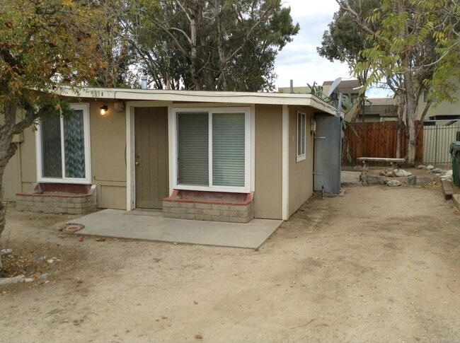 Building Photo - 185 W Westward Ave