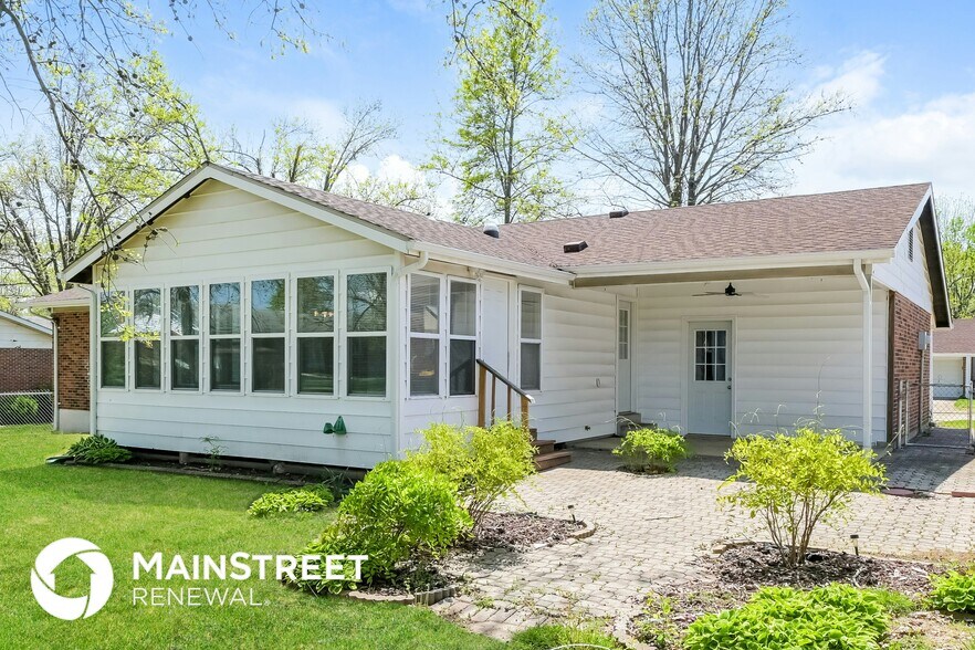 Building Photo - 14834 Frais Dr