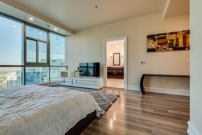 Building Photo - Sky Las Vegas 4305- Stunning City Views from this Fully Furnished, 3Bd, 3-Story Penthouse Residence