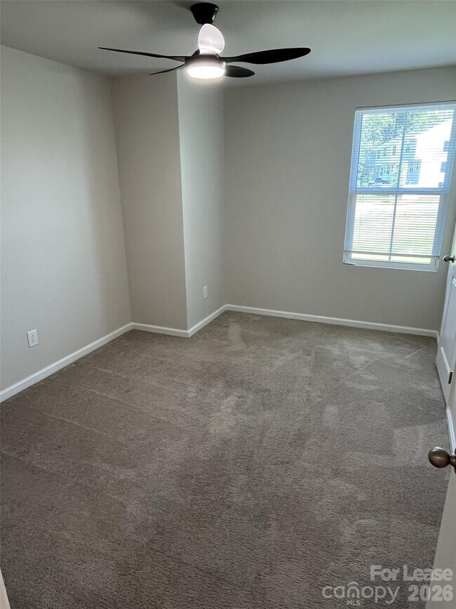 Building Photo - 4320 Bowline Dr