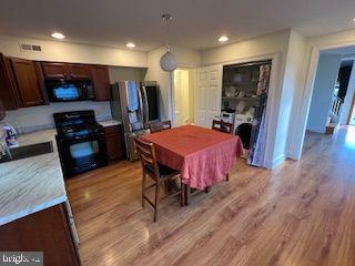 Building Photo - 45 N Ridge Ave