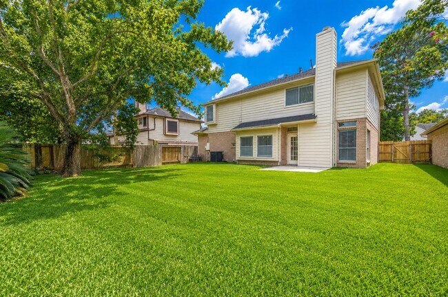 Building Photo - 4718 Sunshine Dr