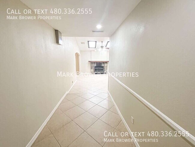 Building Photo - 2301 E Folley St