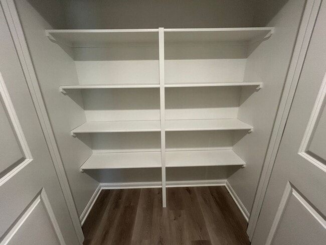 Building Photo - 630-632 Fall Meadow