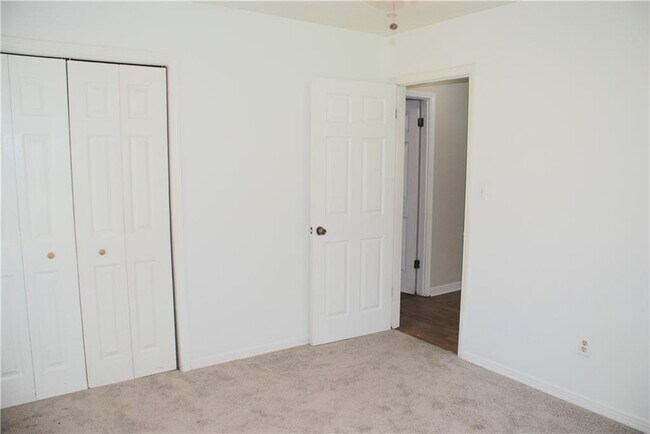 Building Photo - 4700 Barbara Mitchell Dr