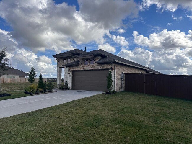 Building Photo - 6030 Cottontail Ln