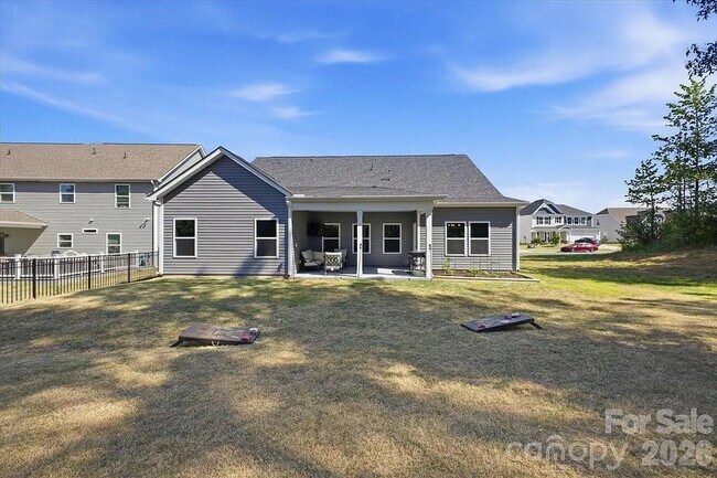 Building Photo - Single Family Home