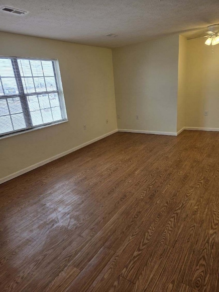 Building Photo - 27 Scioto Dr