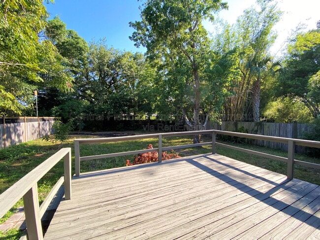 Building Photo - 256 E Crystal Lake St