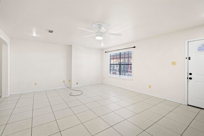 Building Photo - 100 Ramon Cardenas Dr