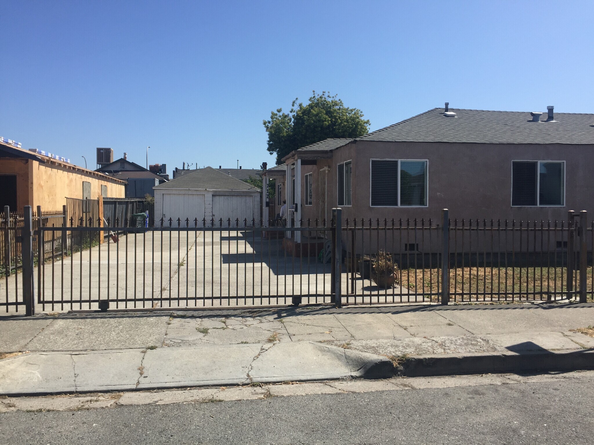 Building Photo - 712 22nd St