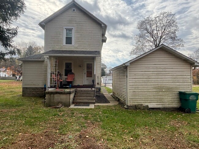 Building Photo - 10 Mingo St