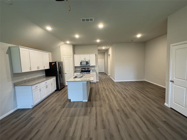 Building Photo - 408 Frst Pk Pkwy
