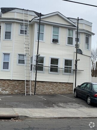 Building Photo - 108 Lockwood Ave