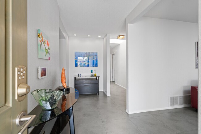 Building Photo - 72596 Beavertail St