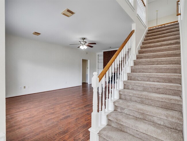 Building Photo - 4510 Chestnut Meadow Dr