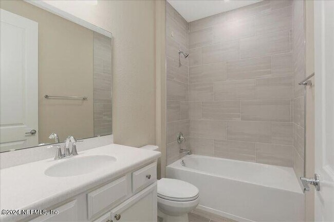 Building Photo - 2896 Lucena Ln