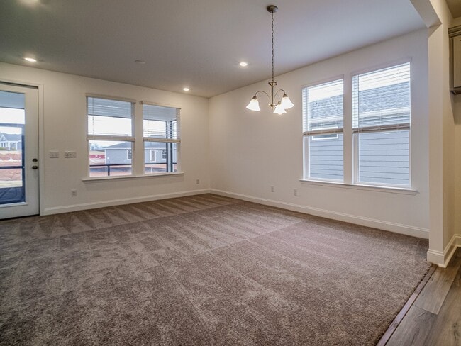 Building Photo - "Charming 2-Bed, 2-Bath Belmont Gem with Elegant Design"