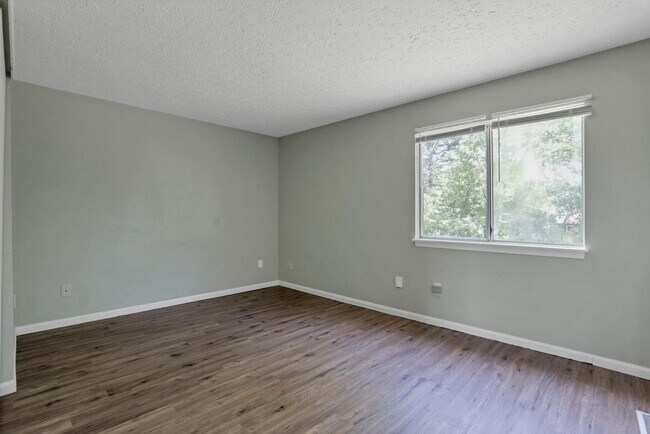 Building Photo - 2789 Raphael Dr