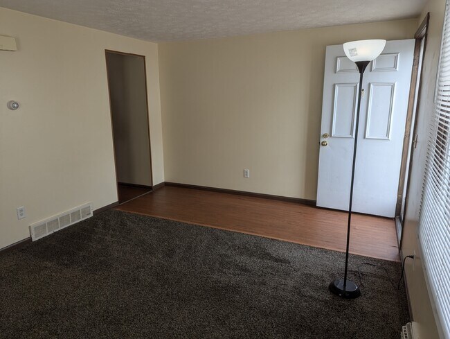 Living Room with front door - 3009 Dalton Pl SW