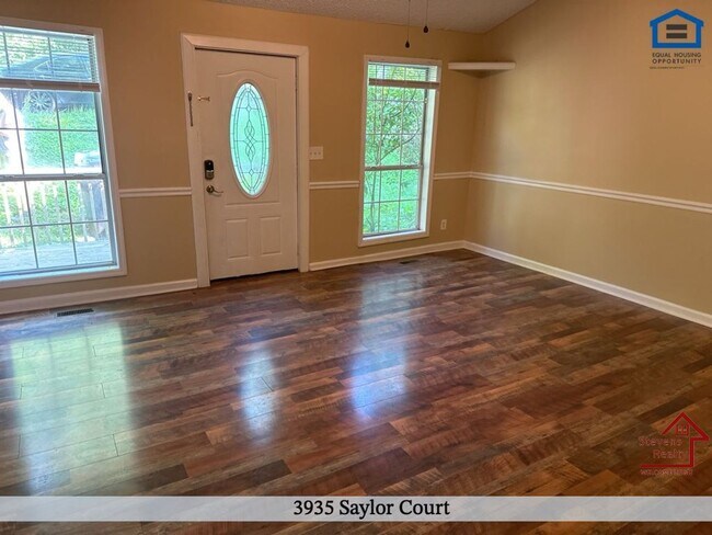 Building Photo - 3935 Saylor Ct