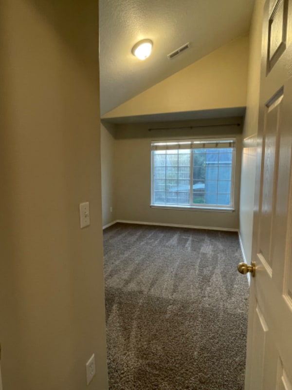 Building Photo - 1332 SW 176th Terrace