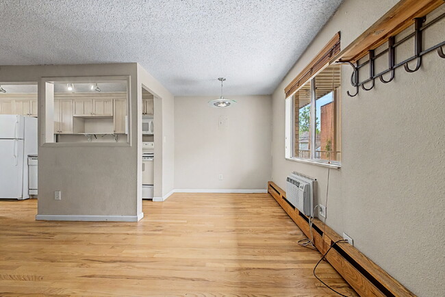 Building Photo - North Washington park one bedroom / one bath Apartment  for rent
