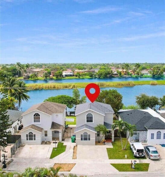 Building Photo - 16262 SW 139th Ct