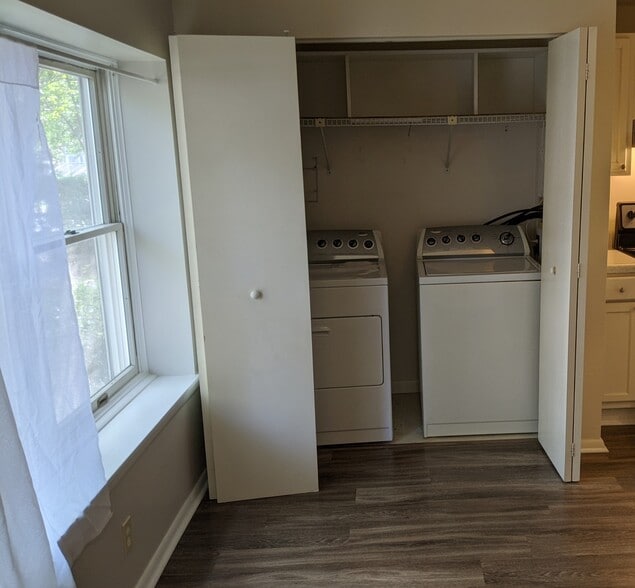 Building Photo - 7747 Kelley Ct