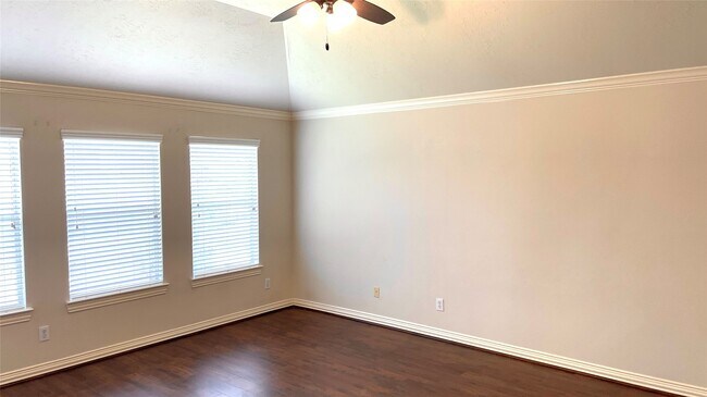 Building Photo - 3518 Ewing Dr