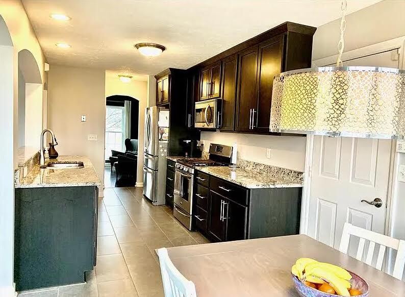 Building Photo - 1411 Woodpath Ct