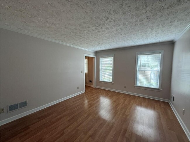 Building Photo - 3209 Henderson Walk