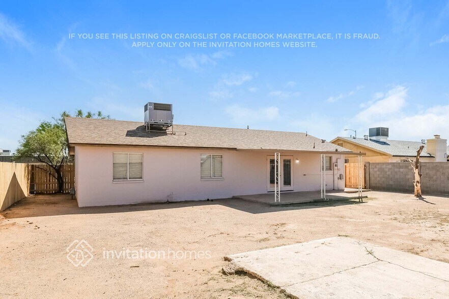 Building Photo - 7224 W North Ln