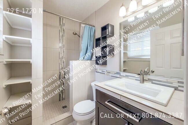 Building Photo - 79 1720 N