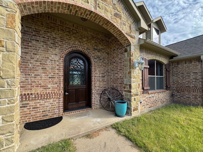 Building Photo - 1559 E Blackjack Rd E