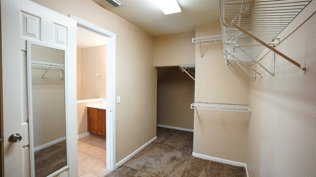 Building Photo - 16526 Bristle Creek Dr