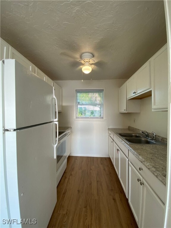 Building Photo - 3215 Jeffcott St
