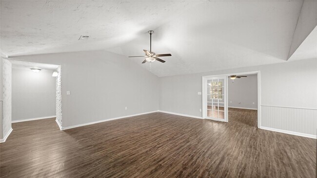 Building Photo - 2929 Leroy St