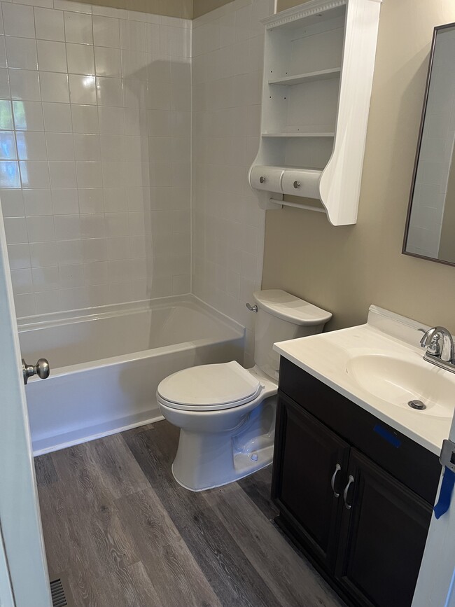 Building Photo - 712 W Sagefield Dr